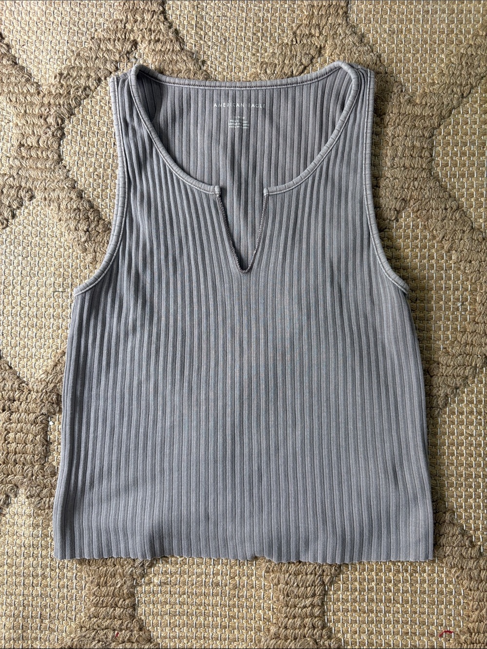 American Eagle Cropped Ribbed V-Notch Tank Top